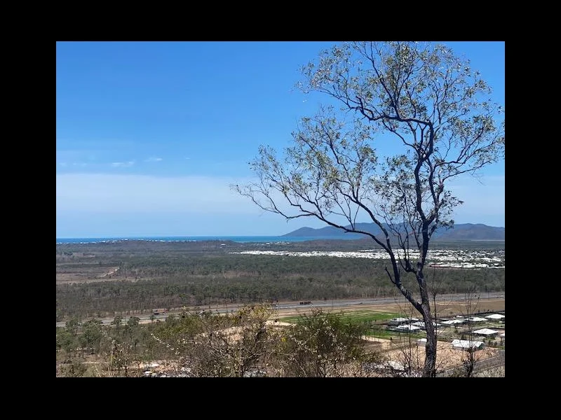 13/20 Mount Kulburn Drive, Jensen QLD 4818