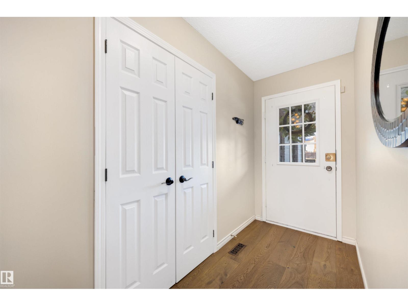 Additional image 4 of 5125 37 Avenue NW, Edmonton, AB, T6L1V6