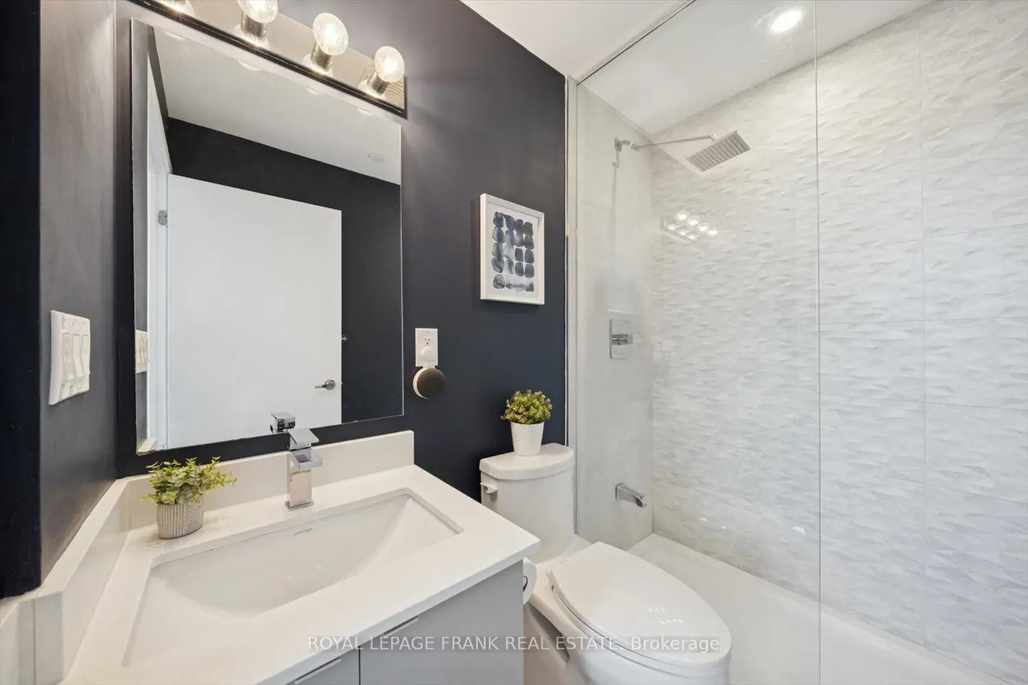 Additional image 14 of 630 Greenwood Avenue 409