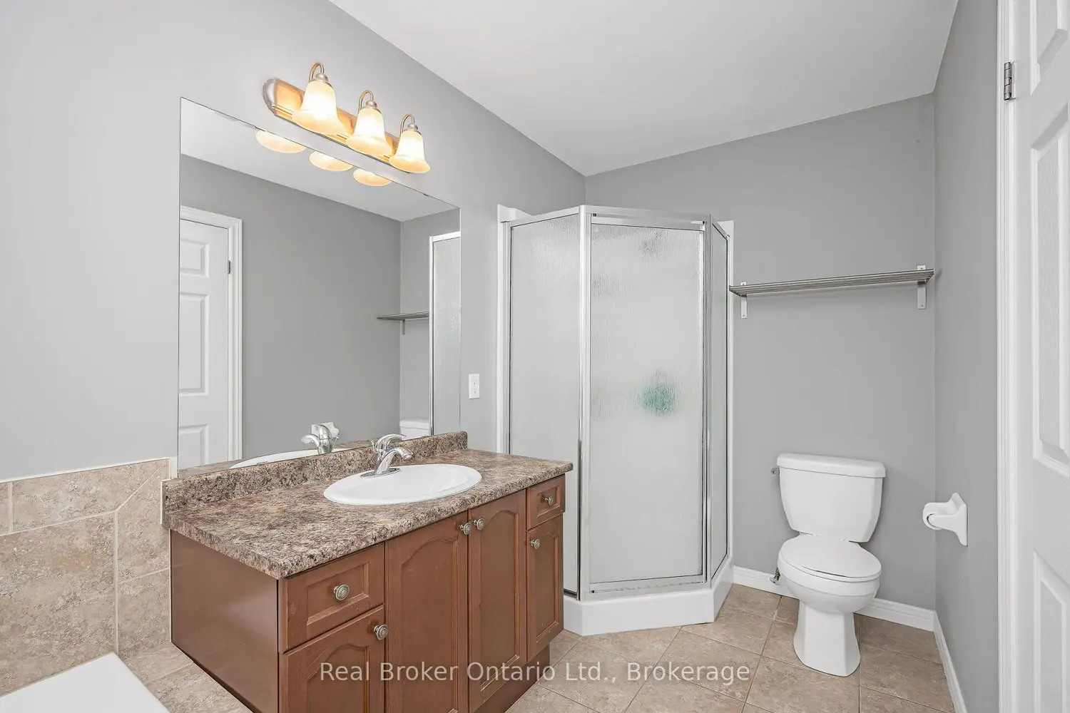 Additional image 12 of 23 Bellflower Boulevard