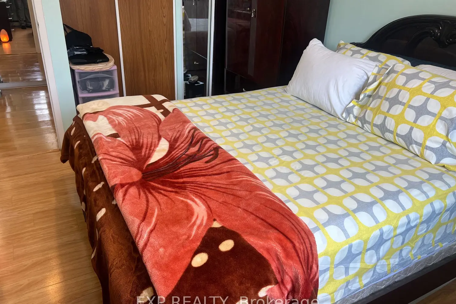 Additional image 6 of 1660 Bloor Street 208