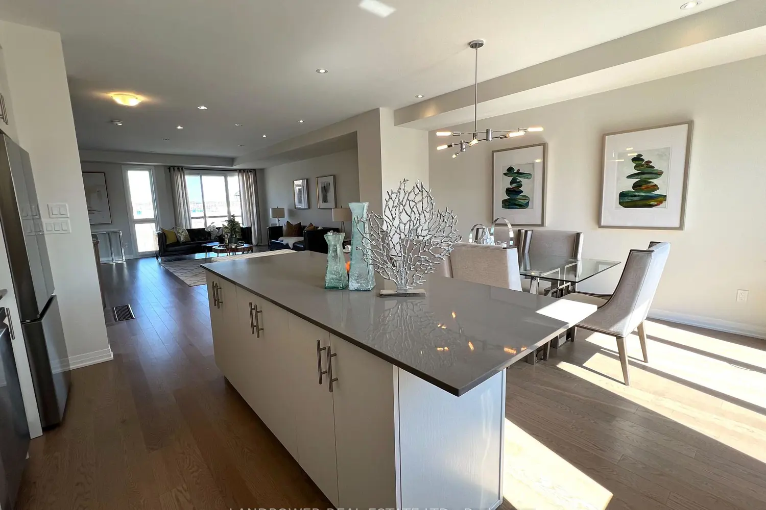 Additional image 10 of 1655 Bur Oak Avenue