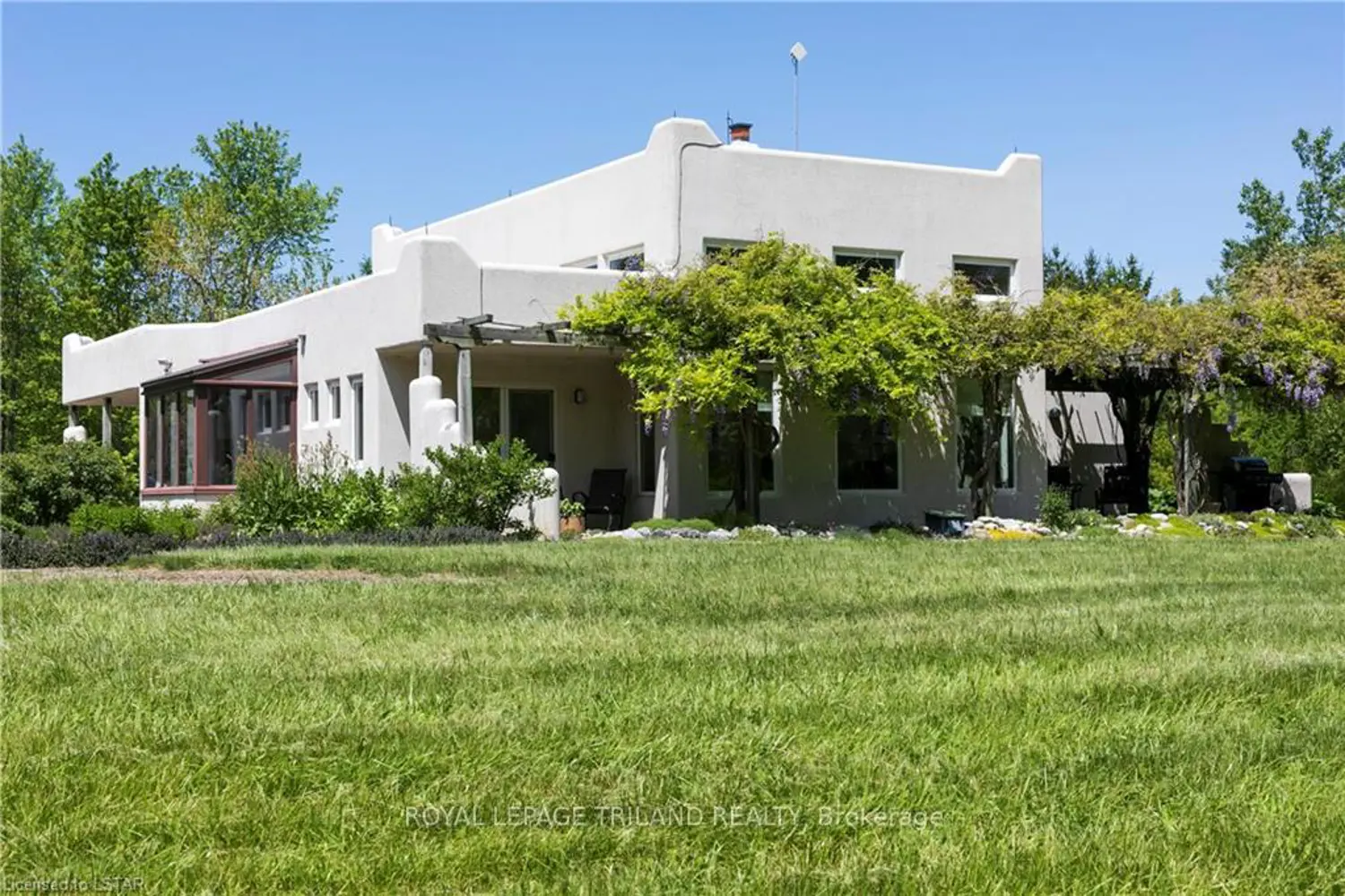 Additional image 20 of 15668 Furnival Road