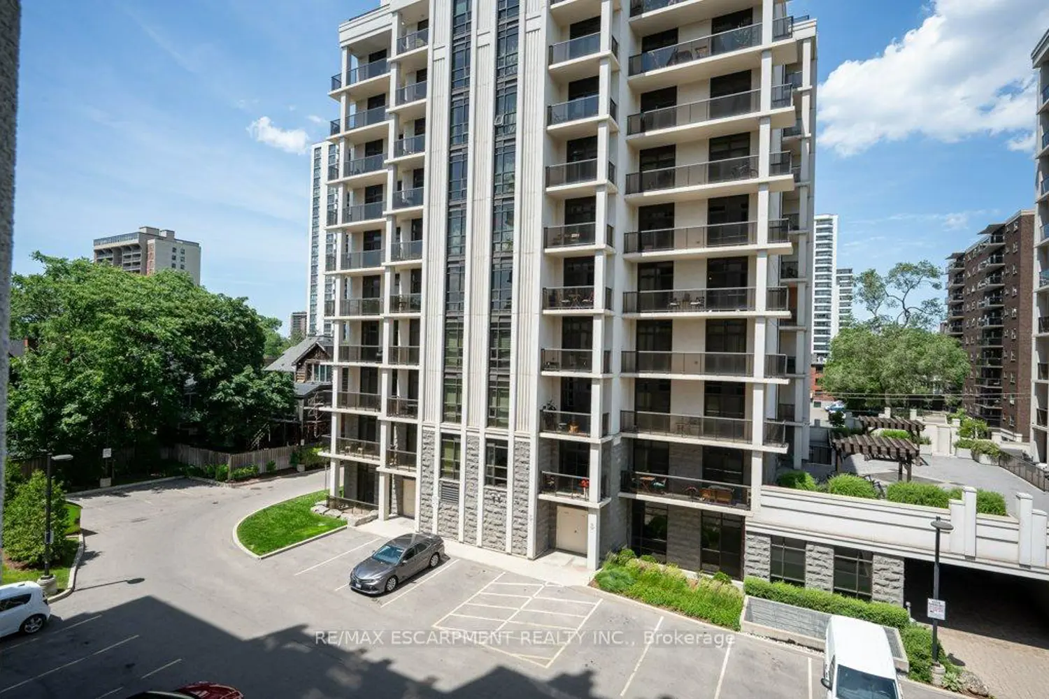 Additional image 20 of 90 Charlton Avenue 302