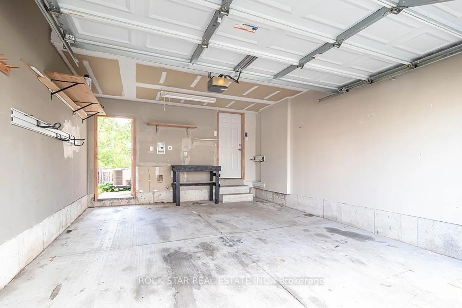 Additional image 18 of 9872 Florence Street