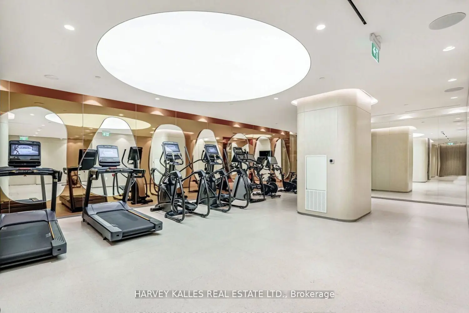 Additional image 17 of 155 Merchants Wharf Avenue 701