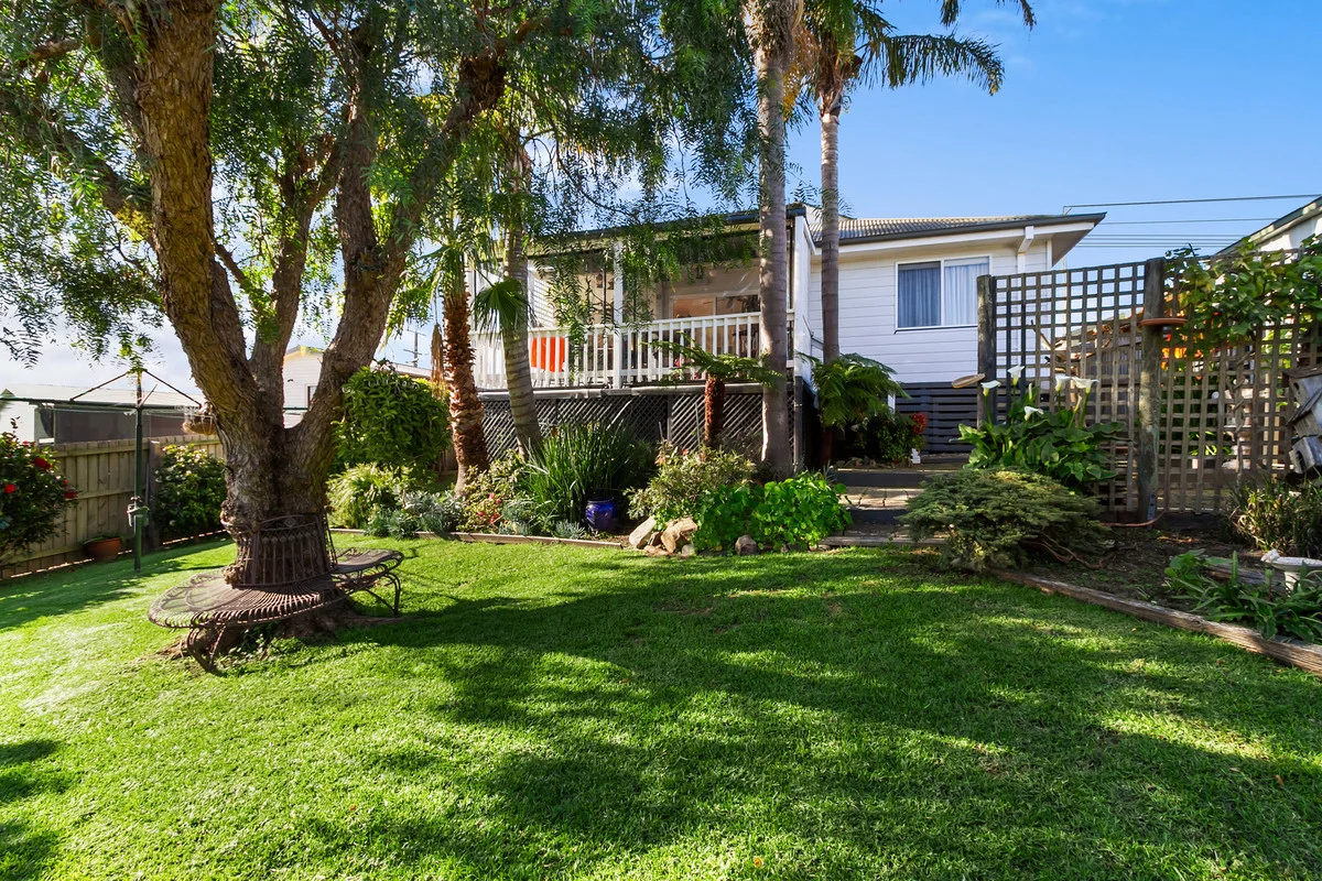 Additional image 3 of 21 McCullough Street, Lakes Entrance VIC 3909