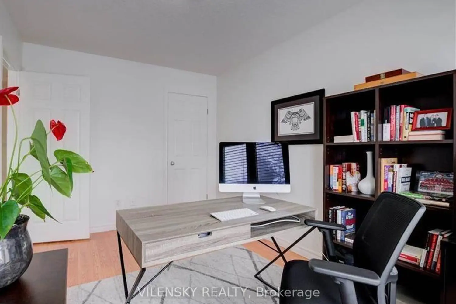 Additional image 2 of 572 Thistlewood Drive 7