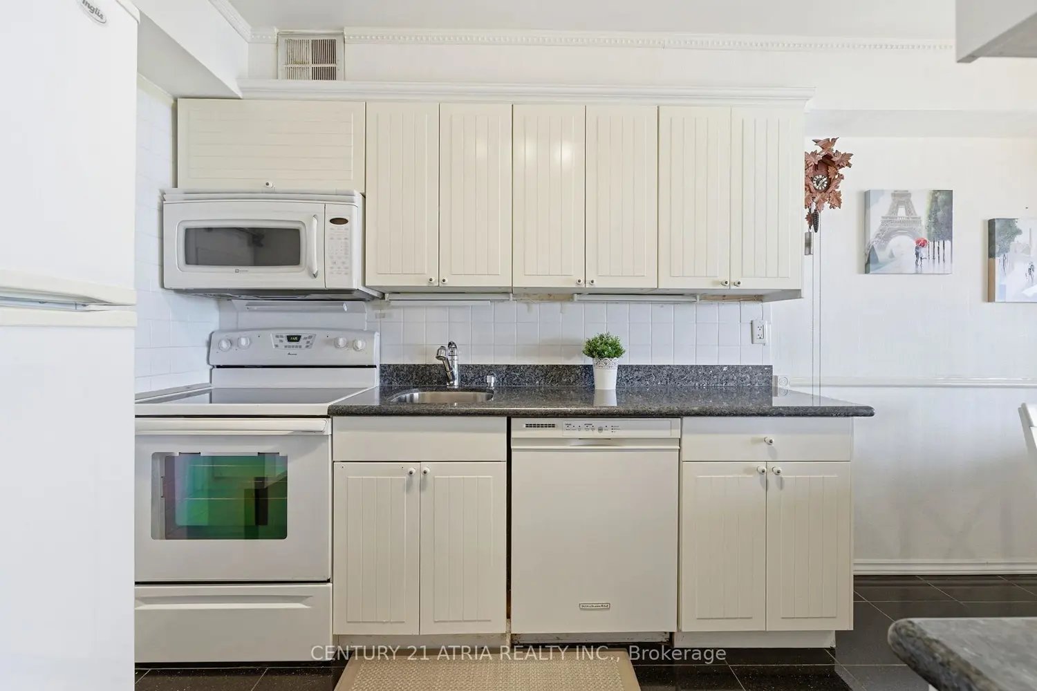 50 Baif Boulevard 909 photo 4