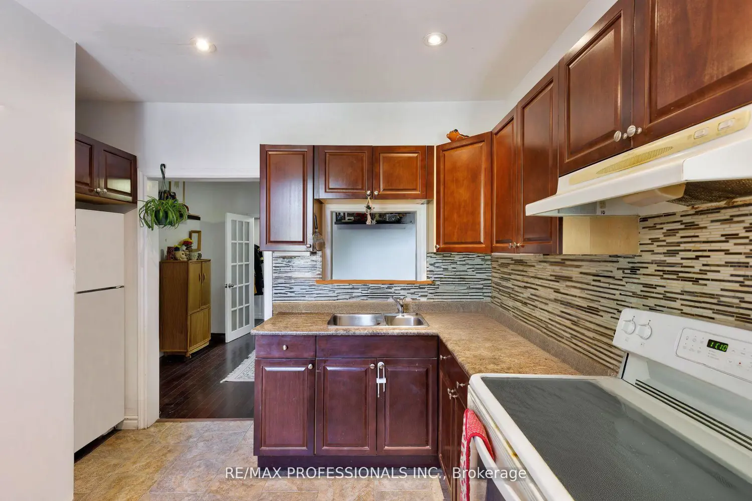 Additional image 3 of 176 Symington Avenue