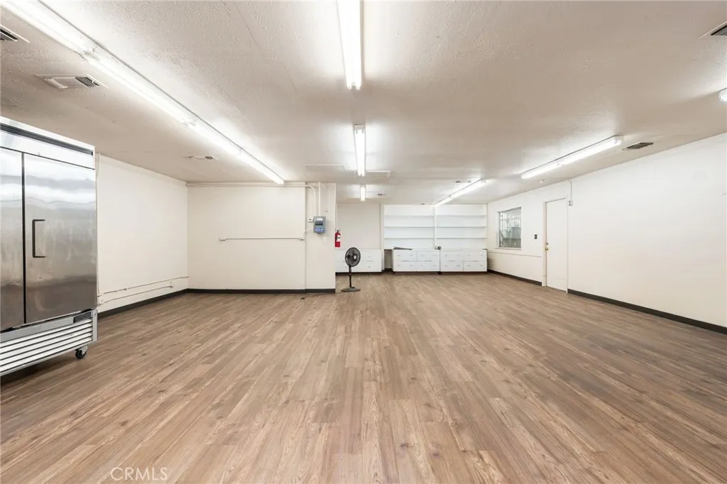 Additional image 50 of 422 E Shields Ave, Fresno, CA 93704