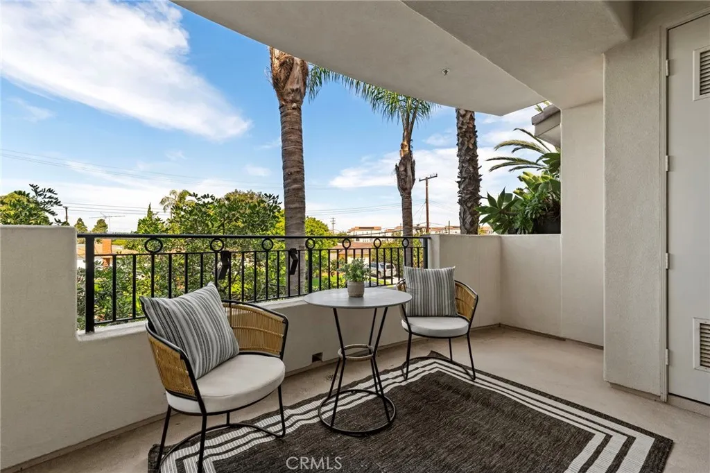 Additional image 70 of 401 Bernard Street Unit 211, Costa Mesa, CA 92627
