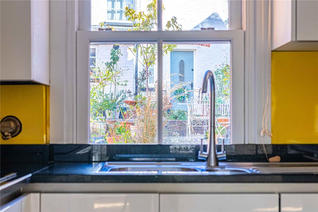 Additional image 5 of 4 bed terraced house for saleGrange Lane, Letchmore Heath, Watford, Hertfordshire WD25