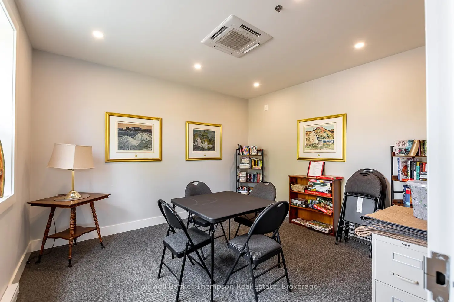 Additional image 18 of 18 Campus Trail 207