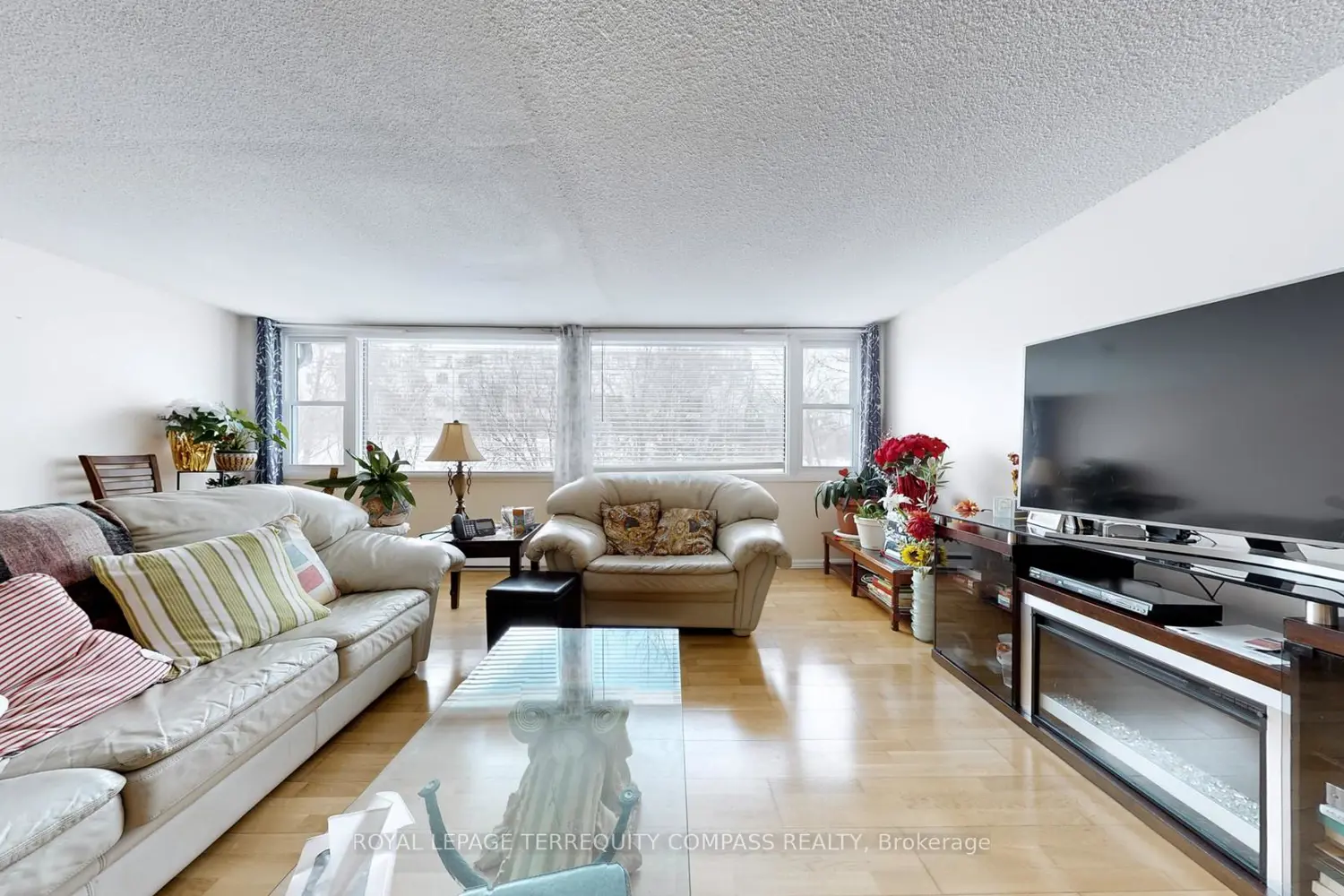 Additional image 4 of 530 Falgarwood Drive 8