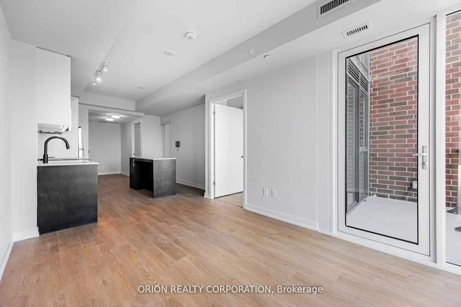 Additional image 5 of 201 Brock Street 221