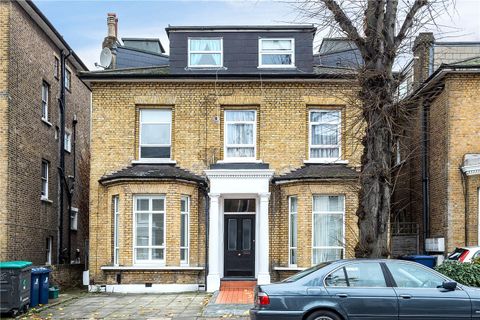Eaton Rise, London W5