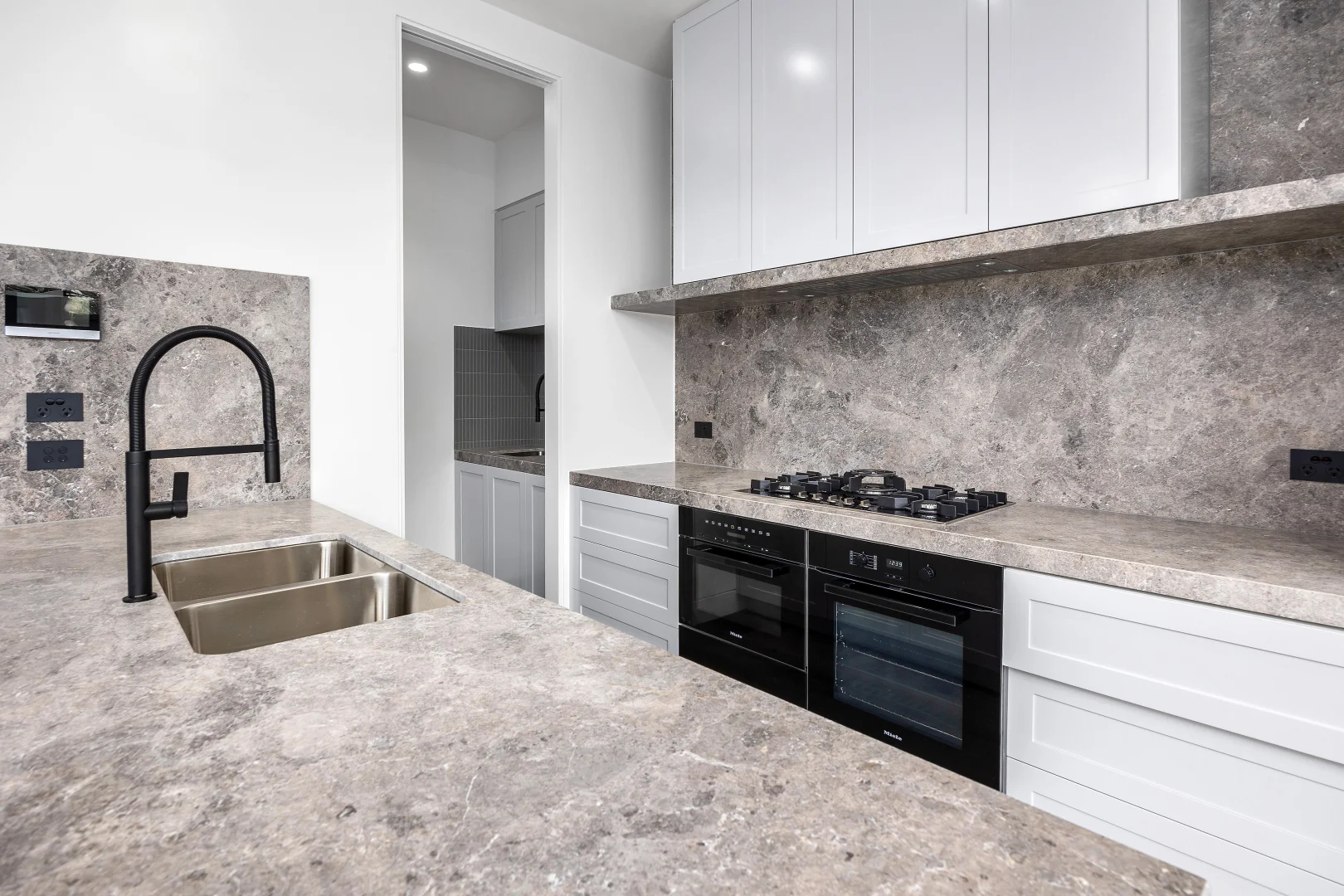 Additional image 9 of 3/243 Balaclava Road, Caulfield North VIC 3161