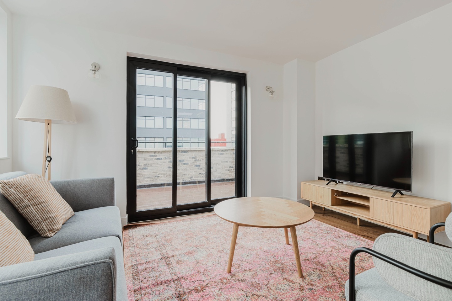 Additional image 3 of 1 Bed Flat, Henriques St, E1, N1 7GU