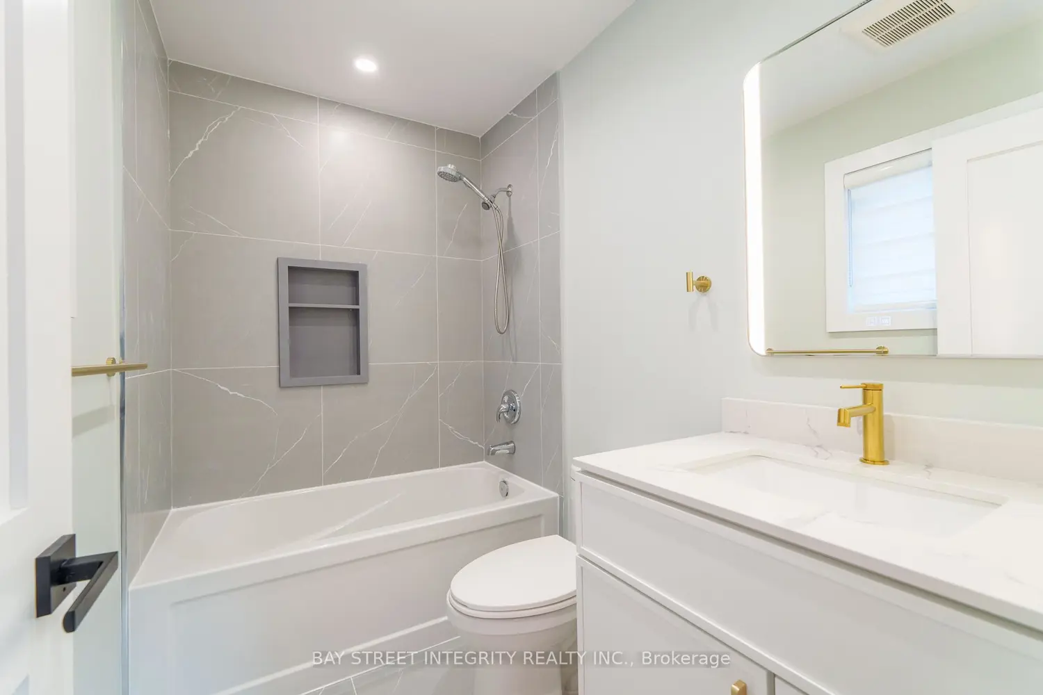 Additional image 12 of 2247 Rodick Road