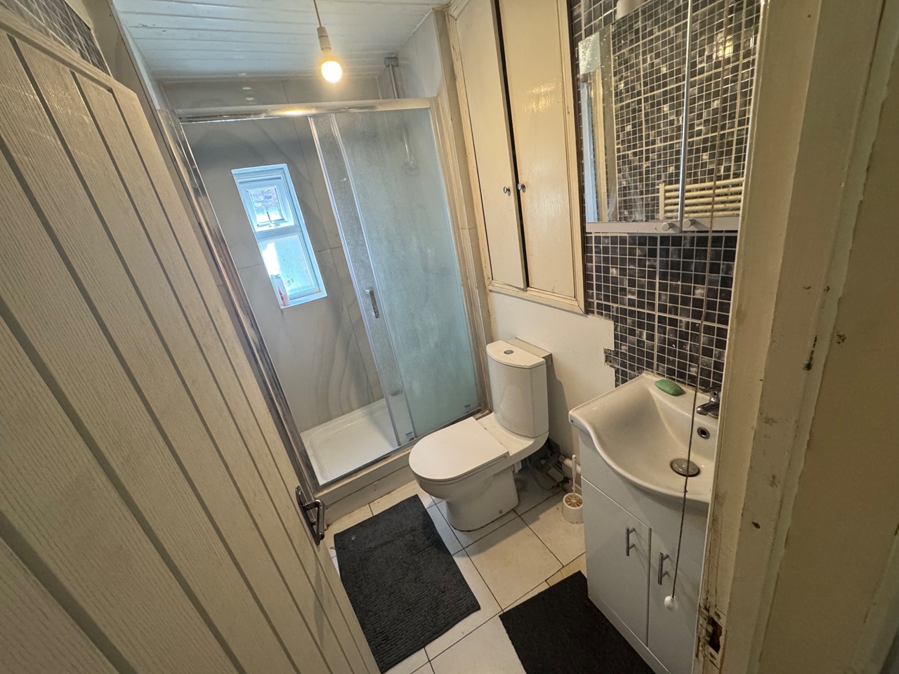 Additional image 5 of Room in a Shared Flat, Portobello Road, W11, N1 7GU