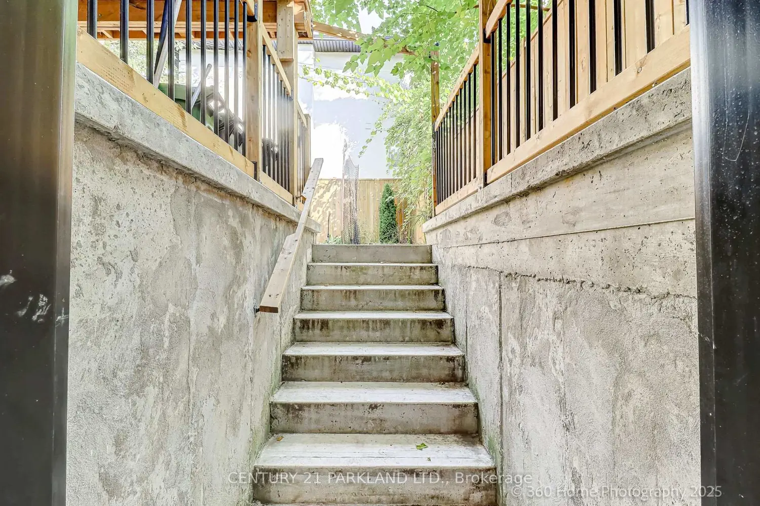 Additional image 17 of 30 Glen Echo Road