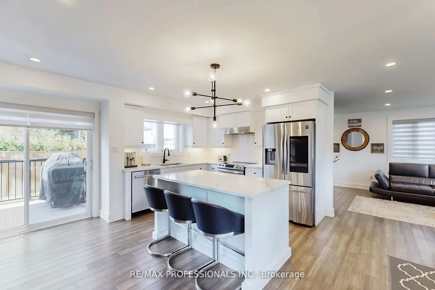 Additional image 5 of 4 Martin Grove Road