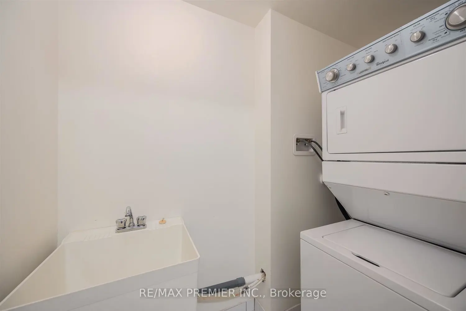 Additional image 16 of 840 Queens Plate Drive 1405