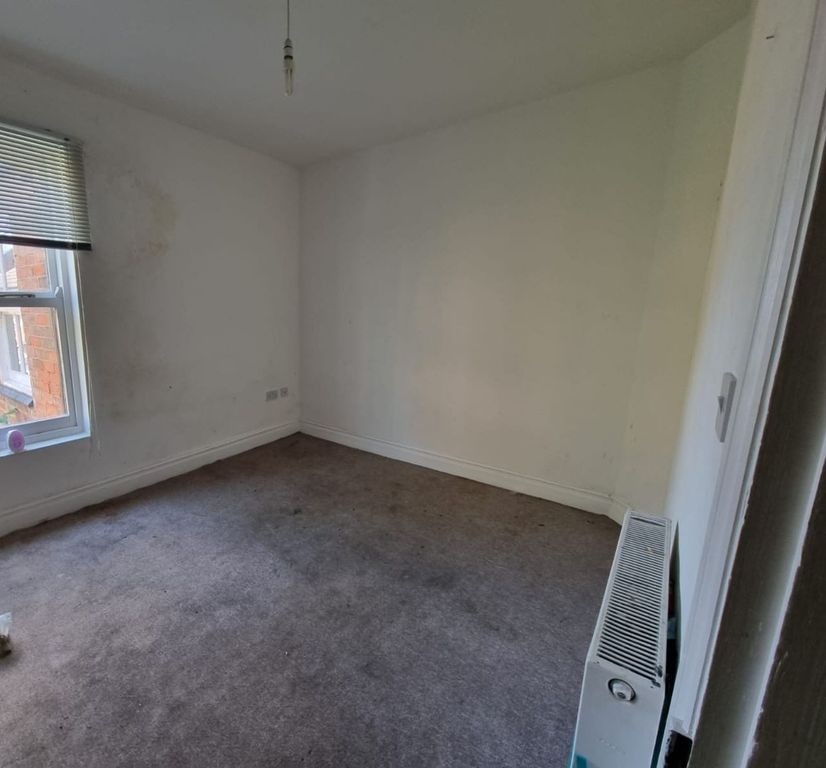 Additional image 2 of 2 bed flat for saleFosse Road South, Leicester LE3