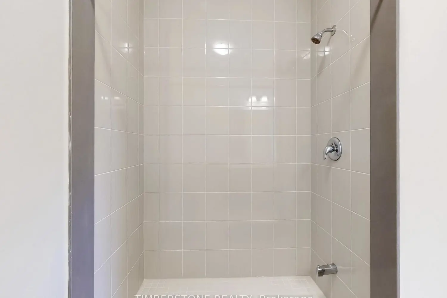 Additional image 17 of 1103 Zircon Manor