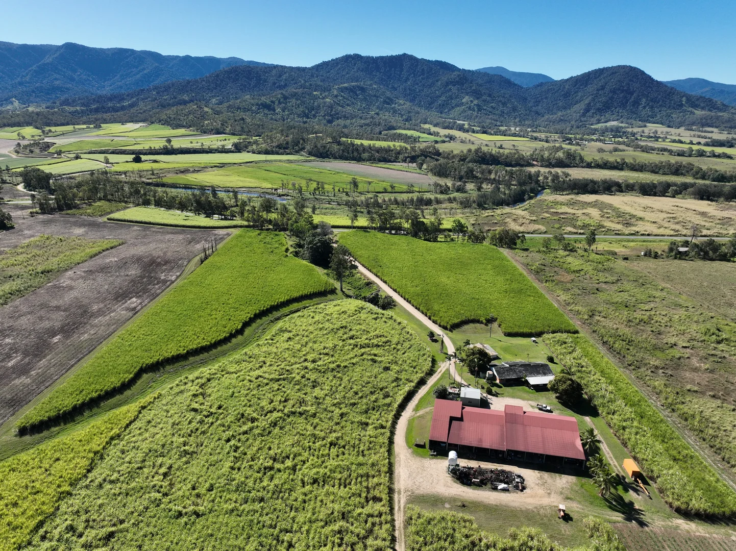 Additional image 2 of Finch Hatton QLD 4756