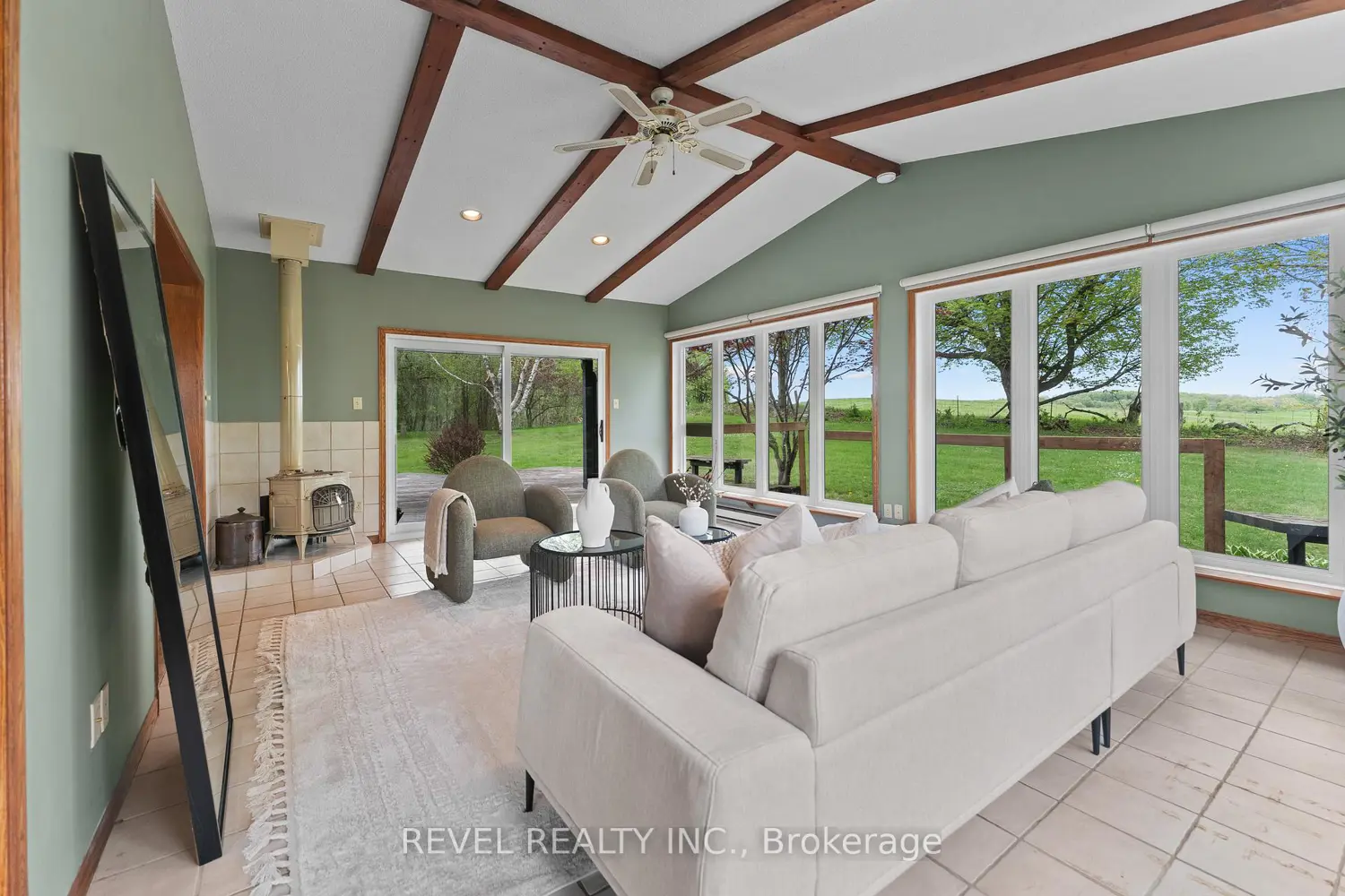 Additional image 13 of 15633 Kennedy Road