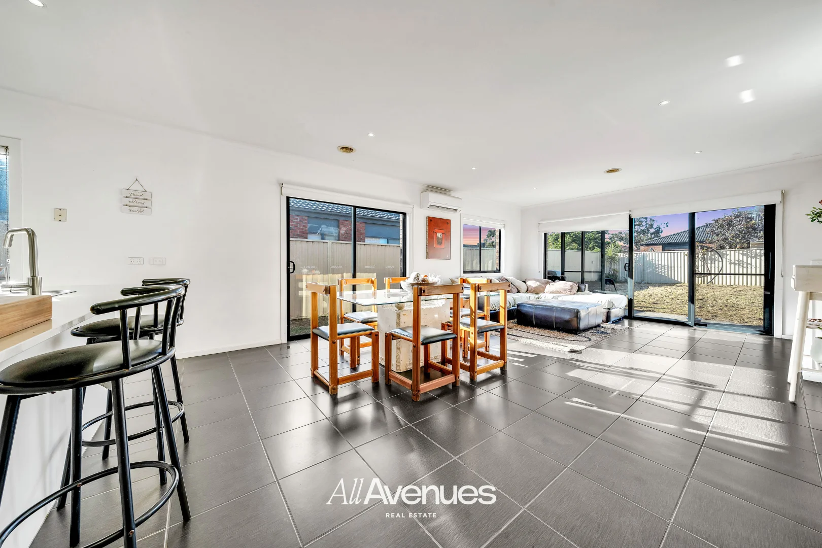 Additional image 7 of 123 Blue Horizons Way, Pakenham VIC 3810