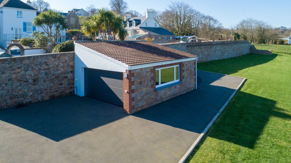 Additional image 50 of 4 bed detached house for saleLe Jardin, Grouville JE3
