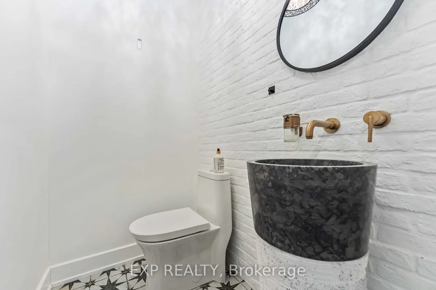 Additional image 16 of 1961 Cedarlakes Way