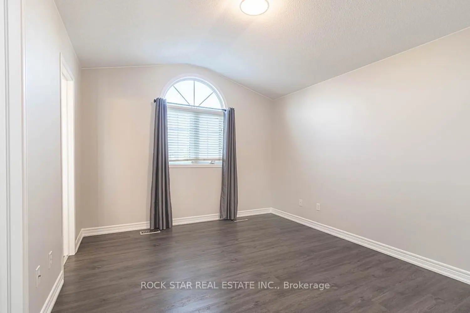 Additional image 10 of 9872 Florence Street