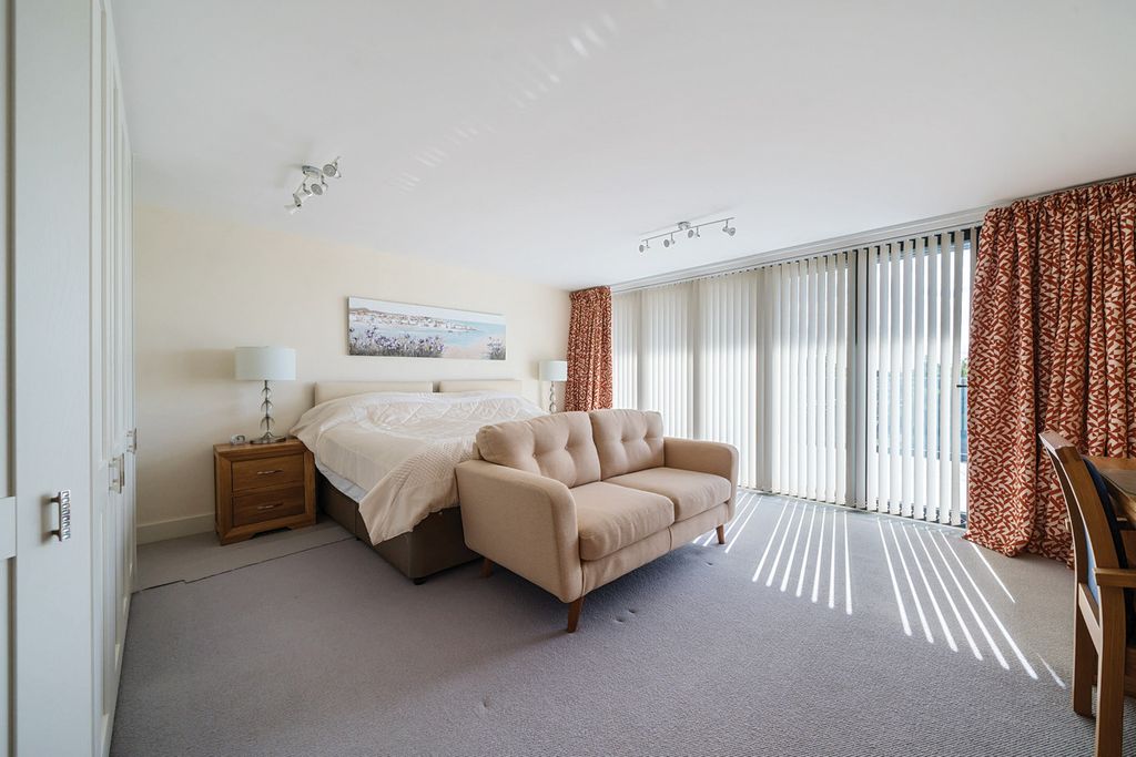 Additional image 6 of 3 bed flat for saleGreyfriars Avenue, Hereford HR4