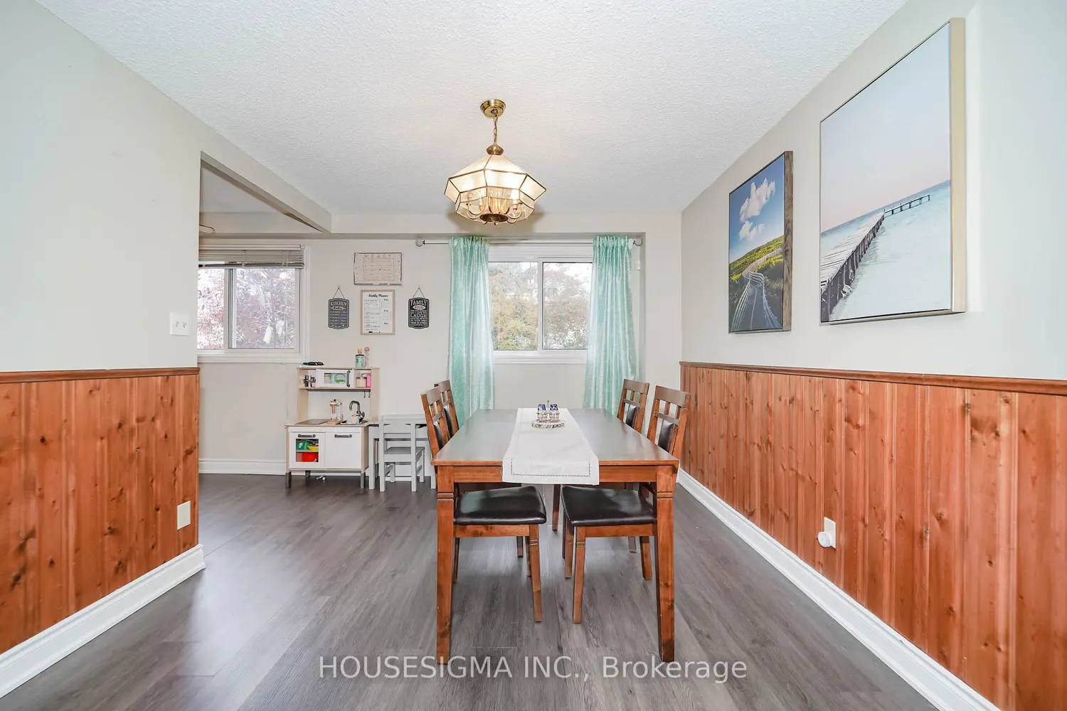 Additional image 7 of 321 Blackthorn Street 31