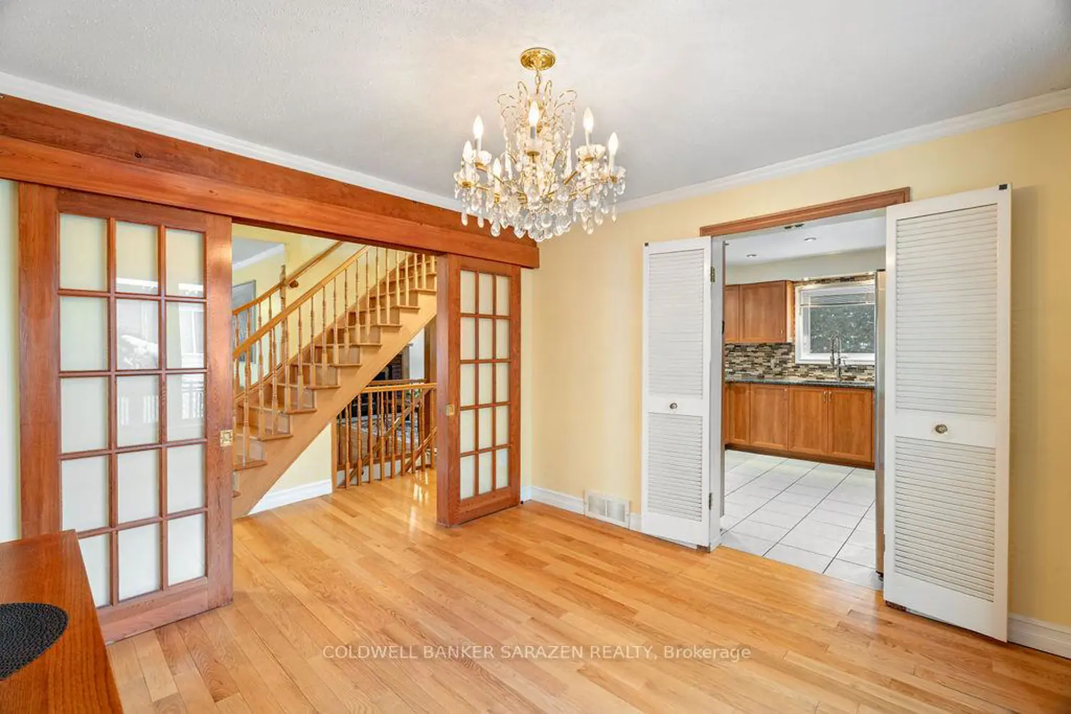1040 Karsh Drive photo 3