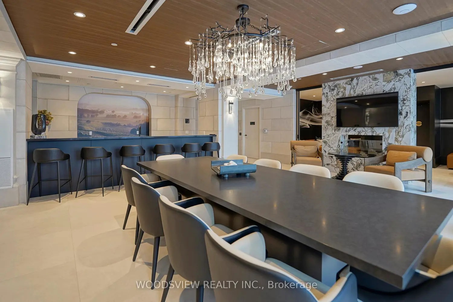 Additional image 3 of 2075 King Road 533