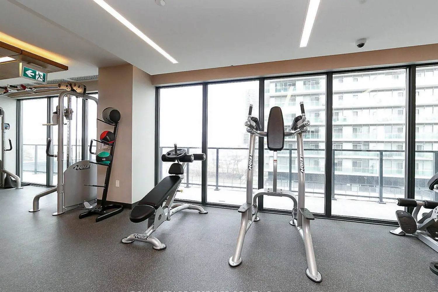 Additional image 15 of 20 Shore Breeze Drive 4701