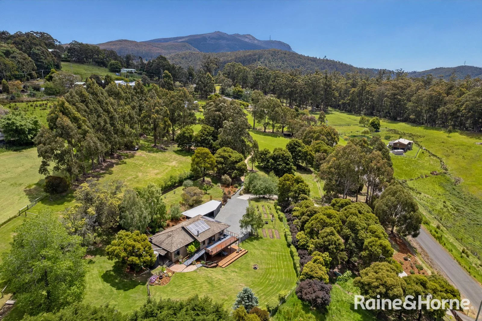Additional image 32 of 133 Cades Drive, Kingston TAS 7050