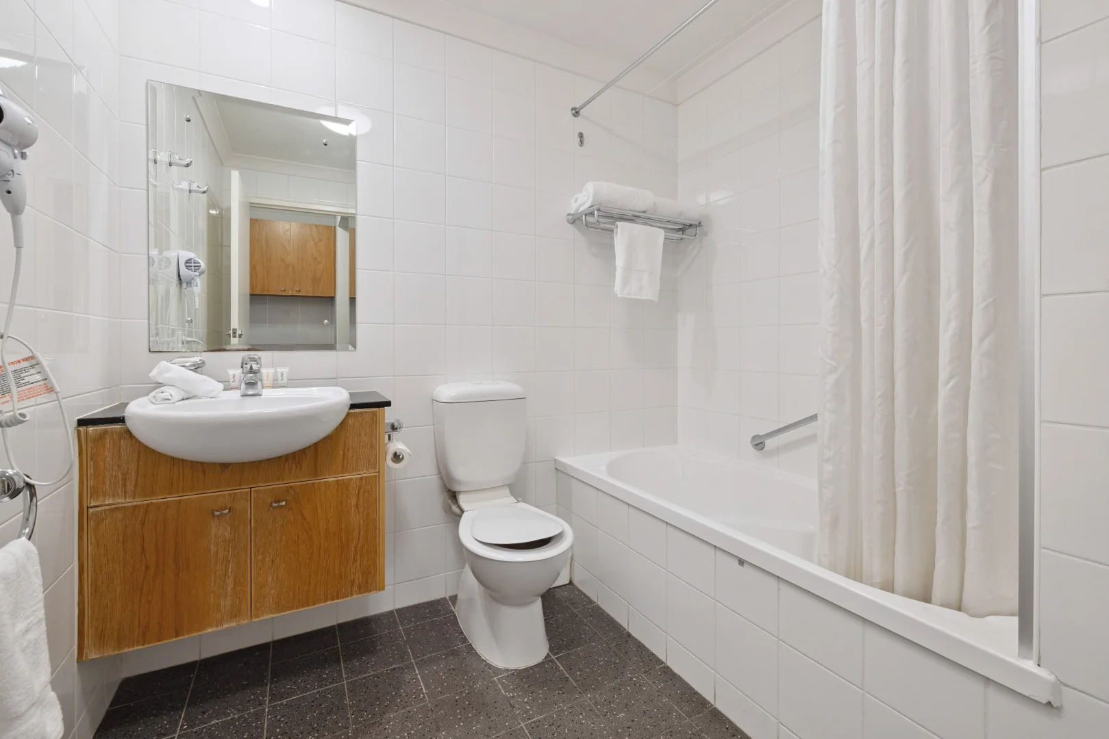 Additional image 5 of 604/2 Akuna Street, City ACT 2601