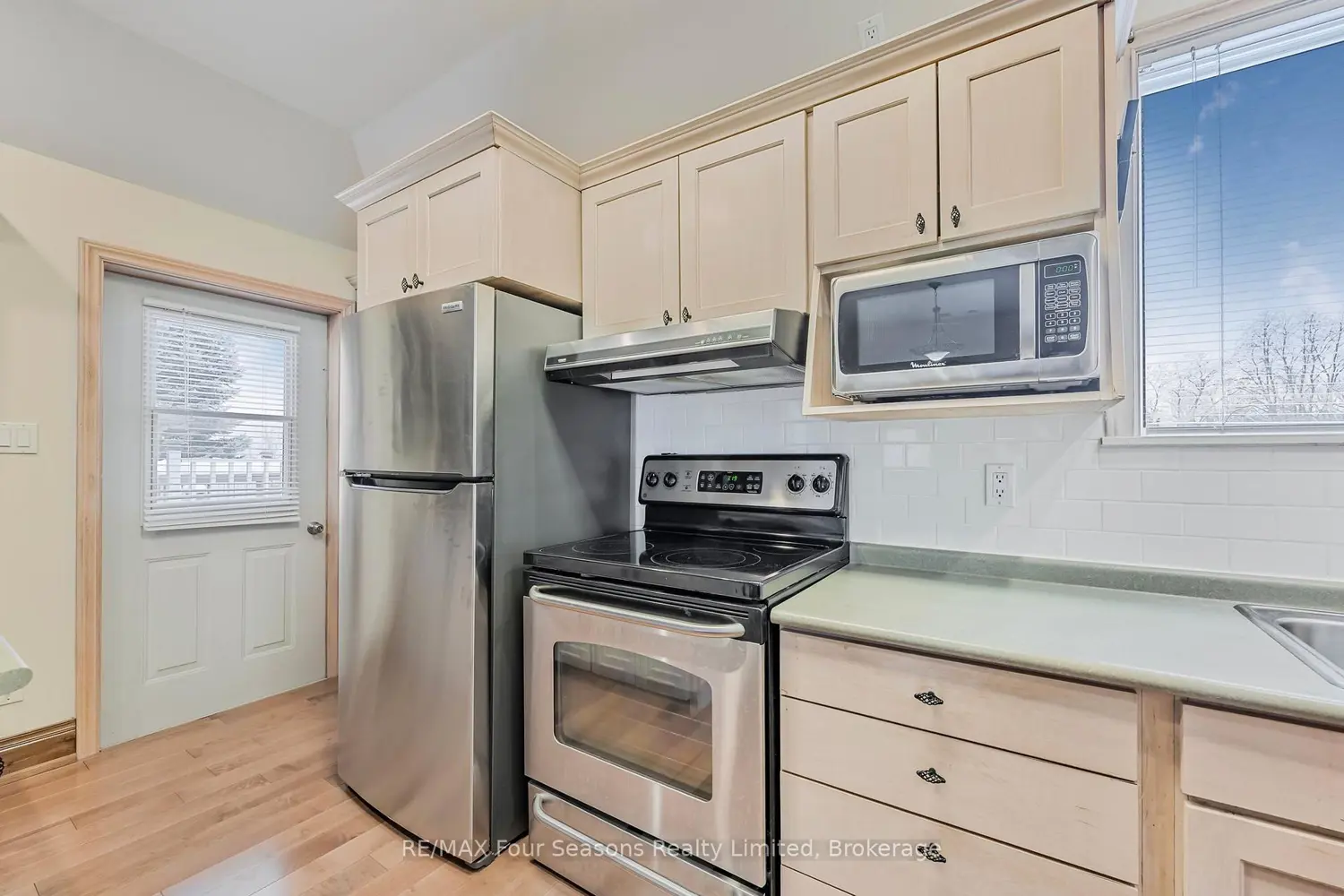 Additional image 11 of 3 Sydenham Trail