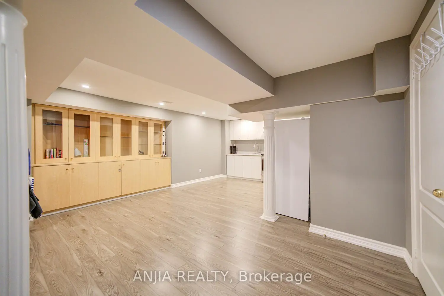 Additional image 16 of 3435 Grand Park Drive