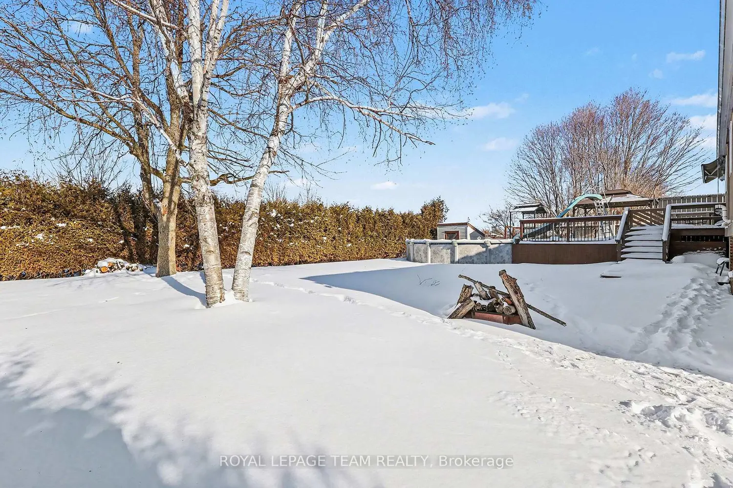 Additional image 16 of 237 Queen West Street