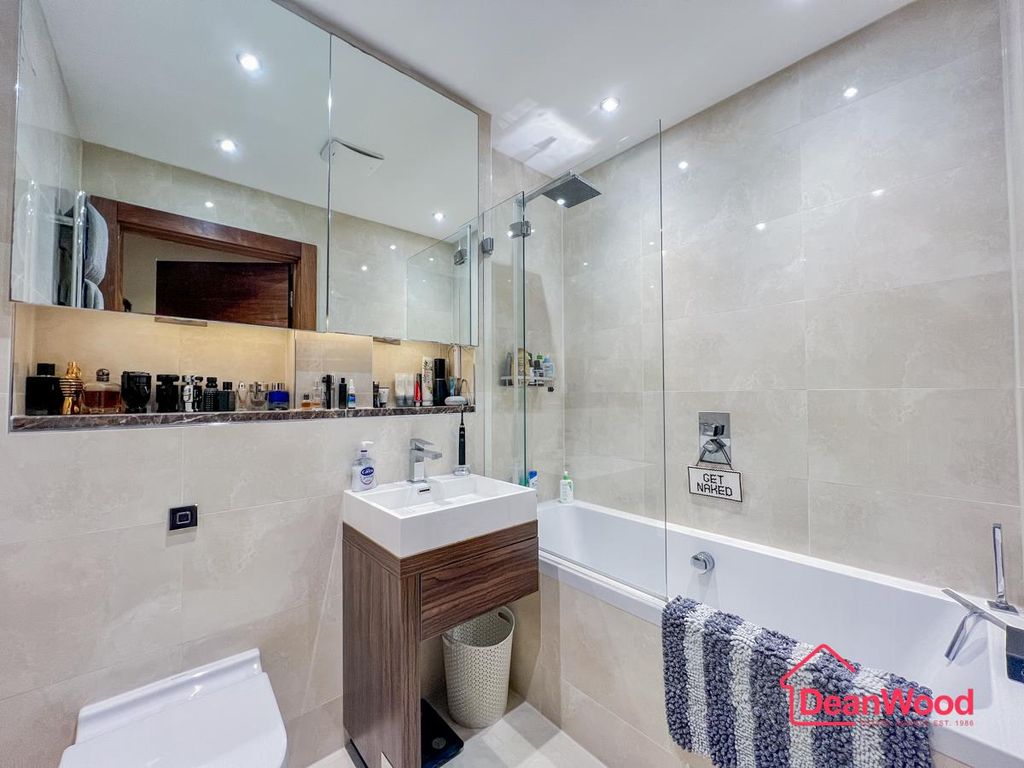 Additional image 12 of 1 bed flat for sale26 Quay West, Douglas, Isle Of Man IM1