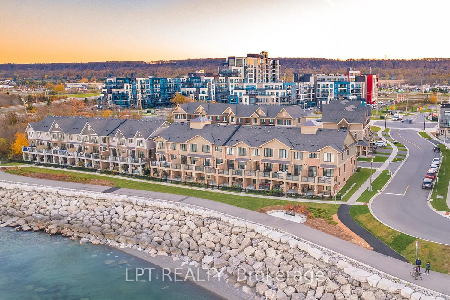 Additional image 8 of 16 Place Polonaise Drive Place Polonaise Drive