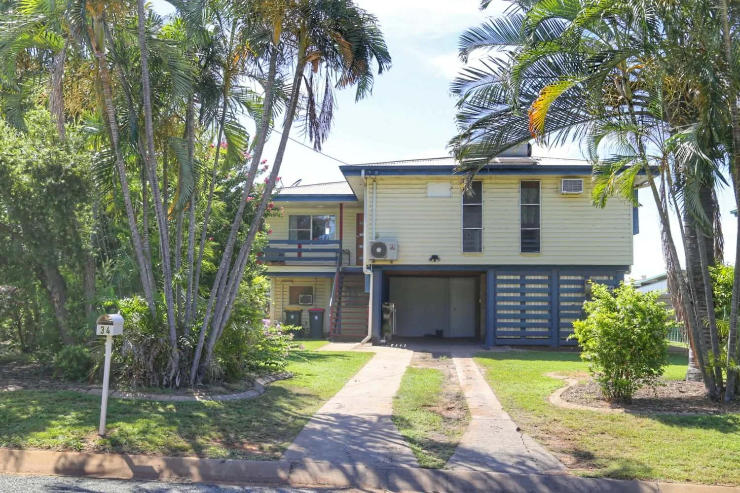 34 MACKAY Street, Moranbah QLD 4744