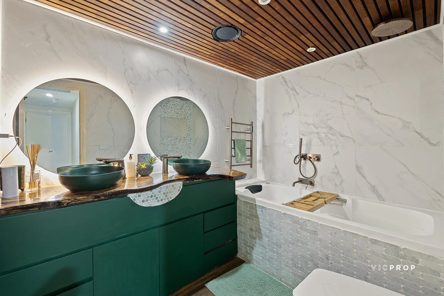 Additional image 7 of 2205/222 Russell Street, Melbourne VIC 3000